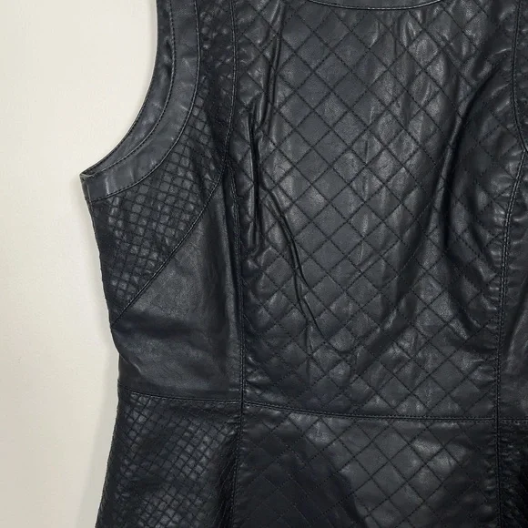 TOPSHOP | FAUX LEATHER SLEEVELESS DRESS - Picture 7 of 13